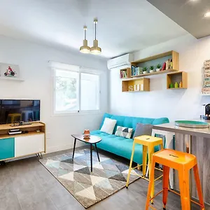 Beachside Cosy With Pool Apartamento Estepona